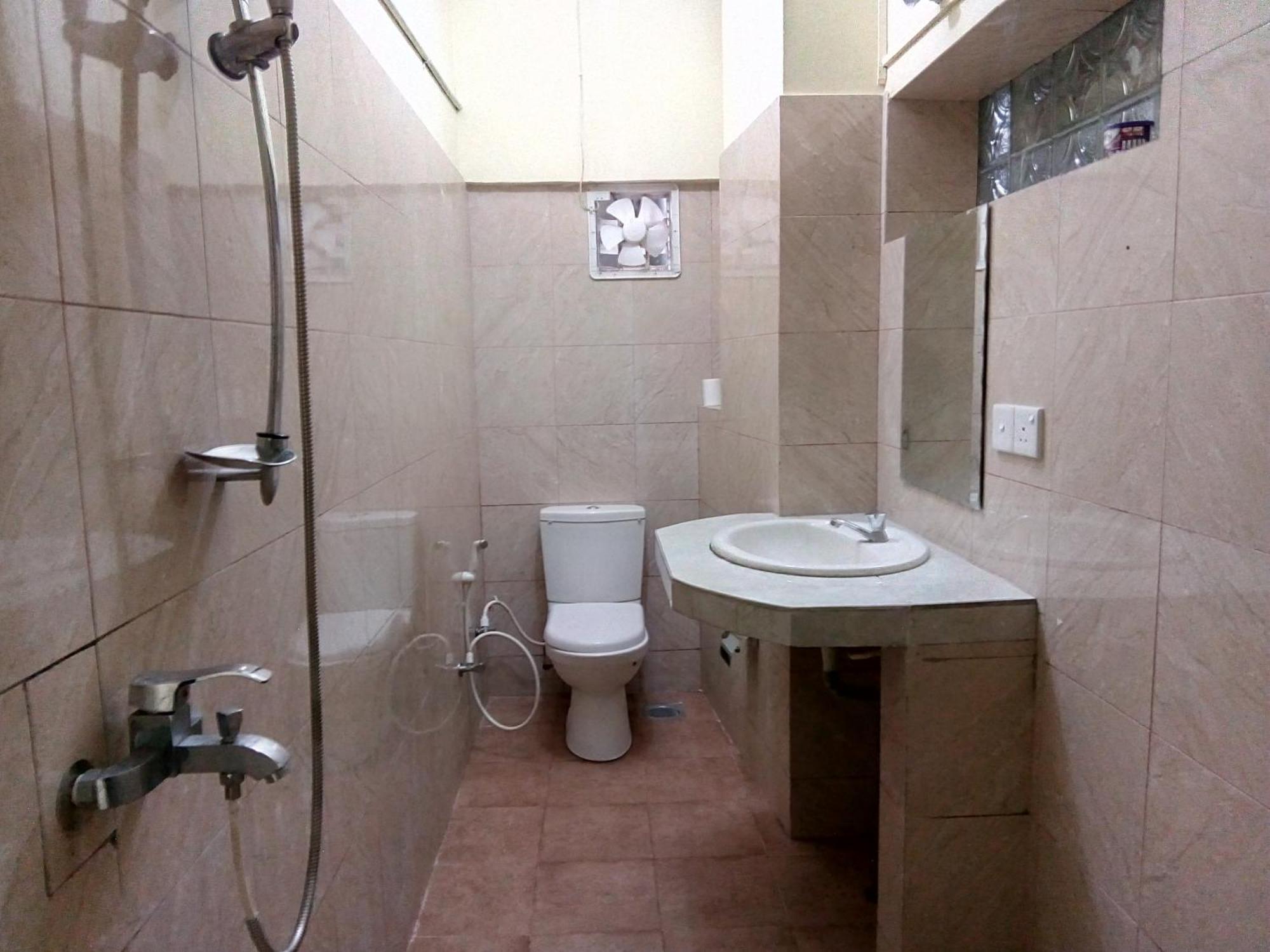 Sri Krishna Bhavan Hotel Хаттон Номер фото