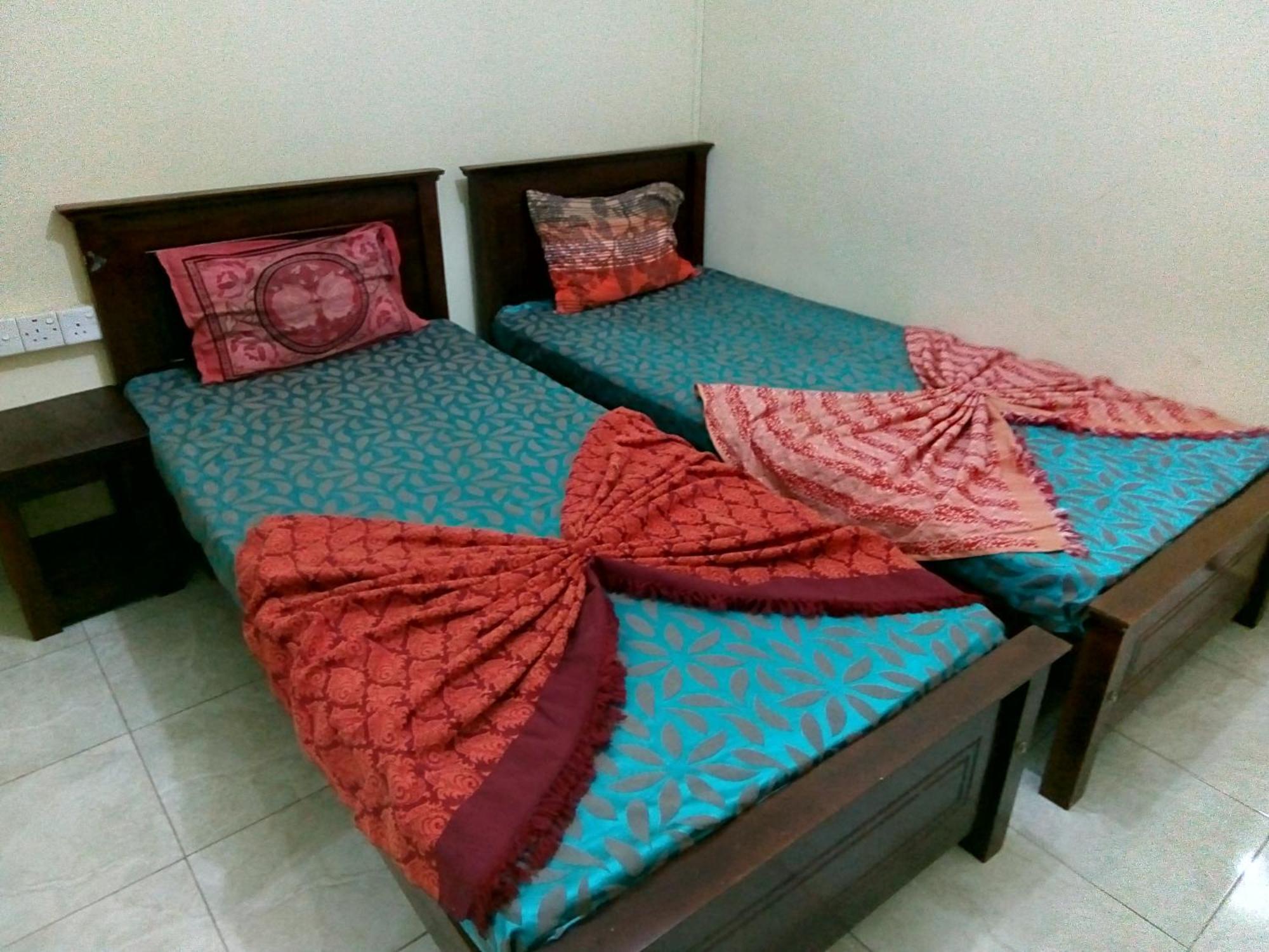 Sri Krishna Bhavan Hotel Хаттон Номер фото