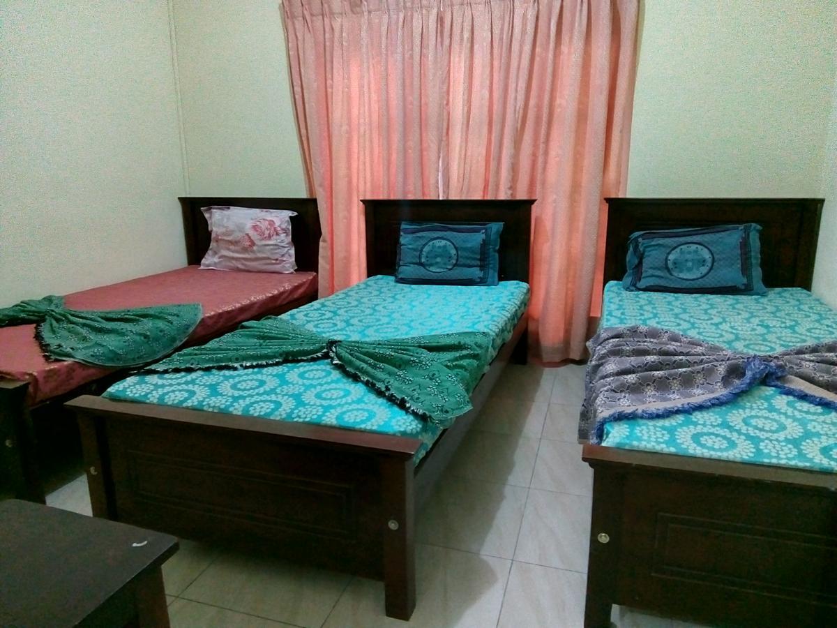 Sri Krishna Bhavan Hotel Хаттон Номер фото